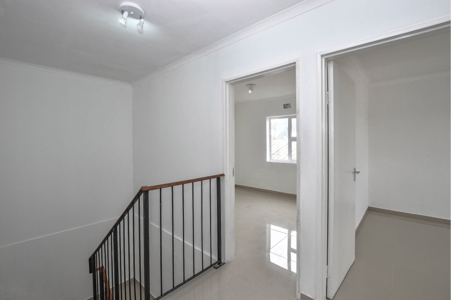 22 Bedroom Property for Sale in Oakdale Western Cape